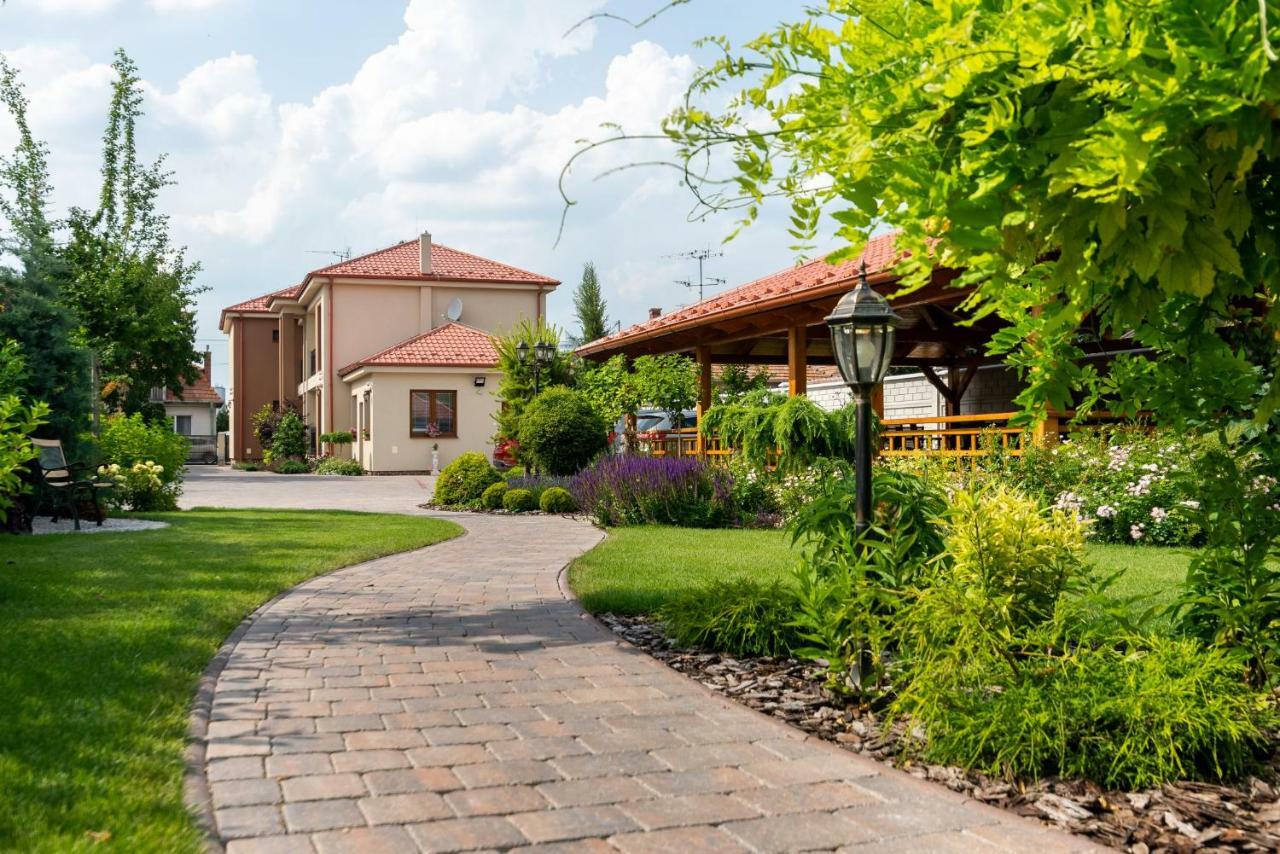 Ephelia Apartment Dunajska Streda